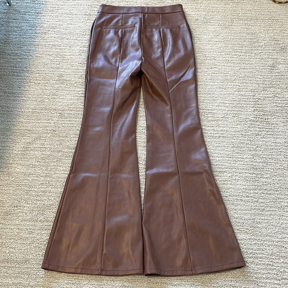 7 for all mankind faux leather pants - Picture 3 of 9